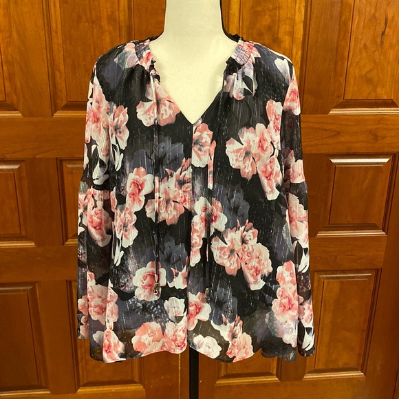 Jennifer Lopez Blouse - Picture 1 of 6